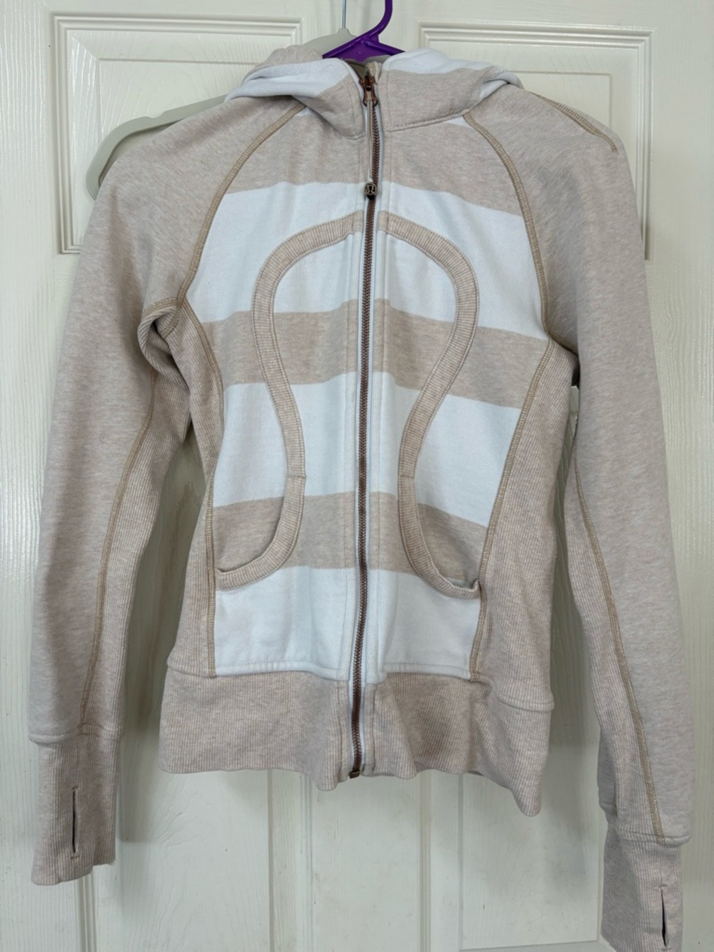 Lululemon Scuba Hoodie Womens 4 Beige Striped Full Zip Thumbholes Sweatshirt 104